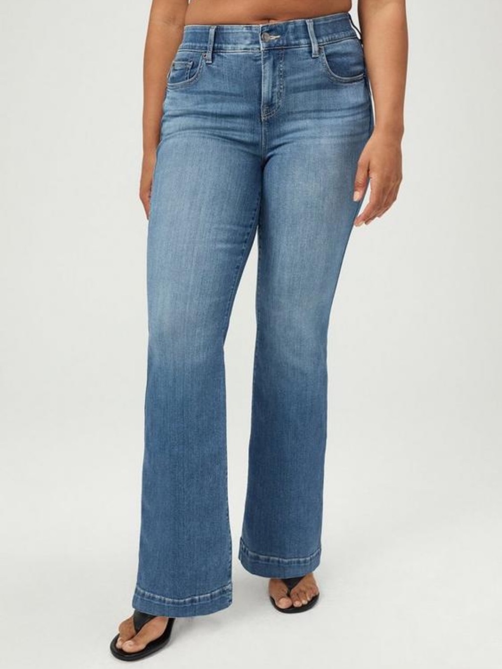 Torrid bombshell flared jeans - Picture 2 of 13